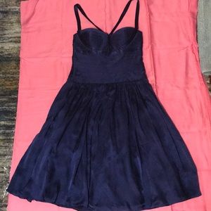 100% silk Laundry by Shelli Segel cocktail dress.